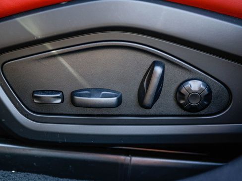 Used 2024 Audi e-tron GT Premium Plus image 22