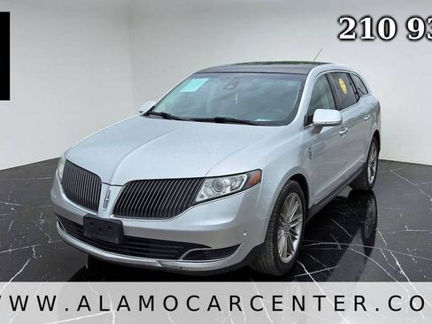 Used 2015 Lincoln MKT AWD w/ Equipment Group 201A image 1