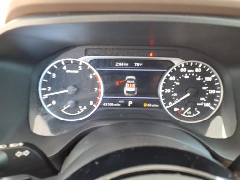 Used 2023 Nissan Rogue SV image 12