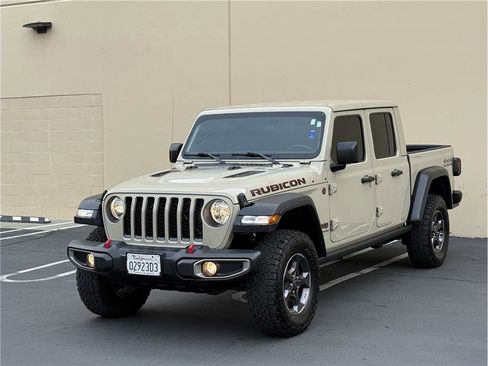 Used 2020 Jeep Gladiator Rubicon w/ Trailer Tow Package image 4