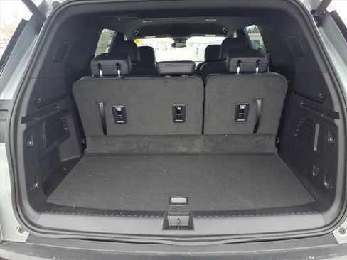 New 2026 Chevrolet Traverse LT image 8