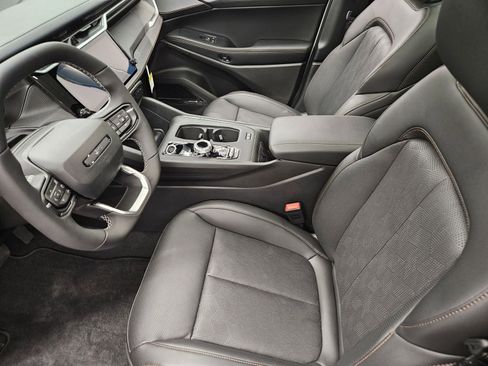 New 2026 Jeep Cherokee Overland image 12