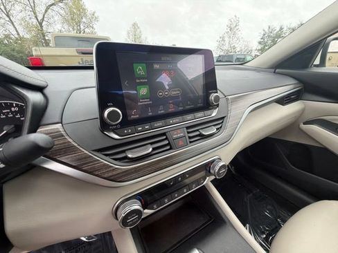 Used 2019 Nissan Altima 2.5 Platinum FWD image 21