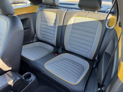 Used 2016 Volkswagen Beetle 1.8T Dune image 31