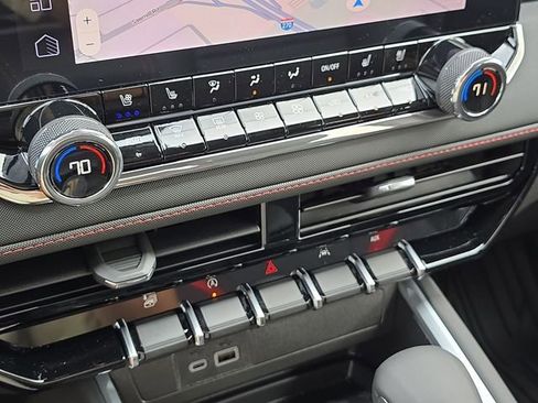 New 2025 Chevrolet Colorado Z71 w/ Technology Package image 35