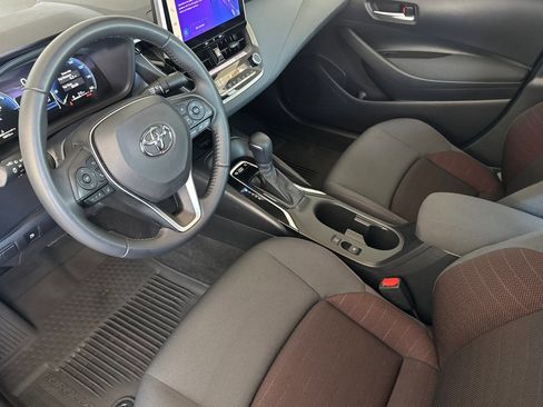 Certified 2026 Toyota Corolla SE w/ SE Premium Package FWD image 4