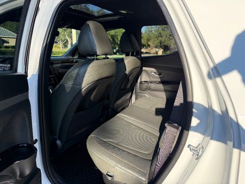 Used 2022 Hyundai Santa Cruz Limited image 16