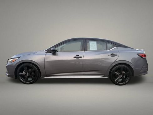 Used 2022 Nissan Sentra SR image 2