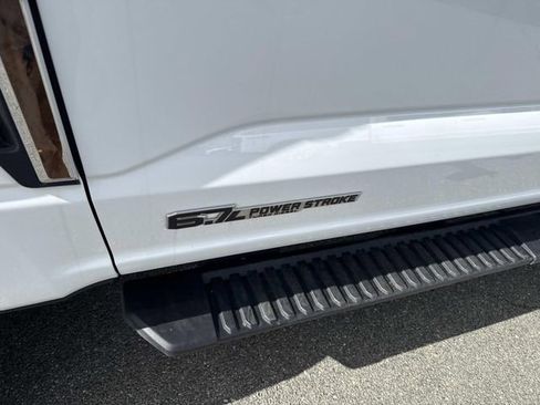 Used 2023 Ford F250 XLT image 11