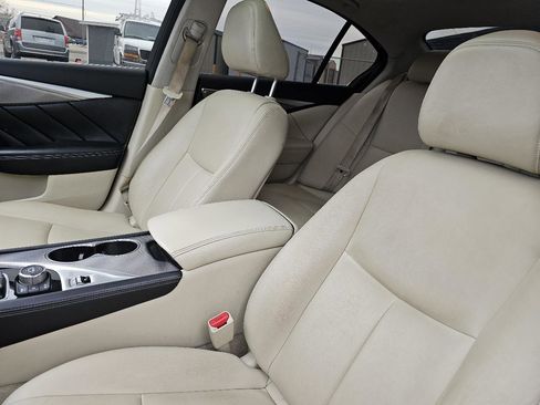 Used 2015 INFINITI Q50 Premium w/ Navigation Package image 7