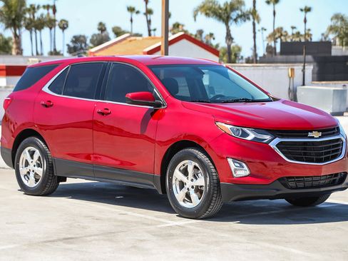 Used 2018 Chevrolet Equinox LT FWD image 4