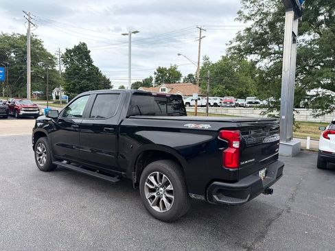 Used 2021 Chevrolet Silverado 1500 RST w/ Convenience Package II AWD/4WD image 4
