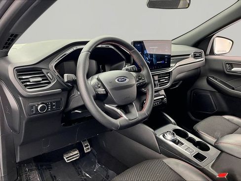 Used 2024 Ford Escape ST-Line w/ Tech Pack #1 AWD/4WD image 14