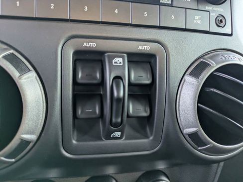 Used 2017 Jeep Wrangler Unlimited Sport w/ Quick Order Package 24S image 19