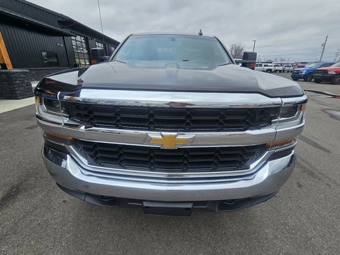 Used 2018 Chevrolet Silverado 1500 LT image 2