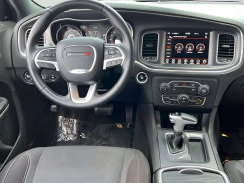 Used 2017 Dodge Charger R/T RWD image 9