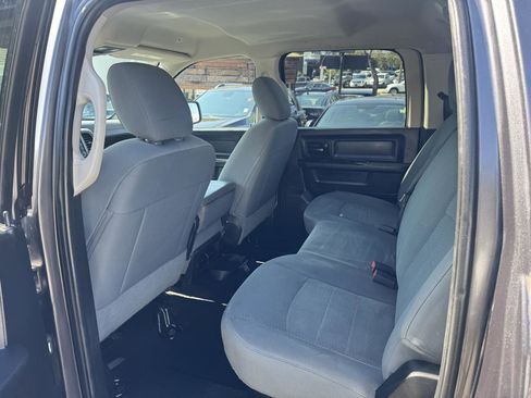 Used 2017 RAM 1500 Express image 14