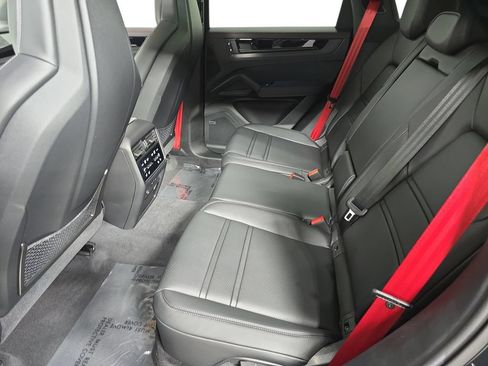 New 2026 Porsche Cayenne GTS AWD/4WD image 24