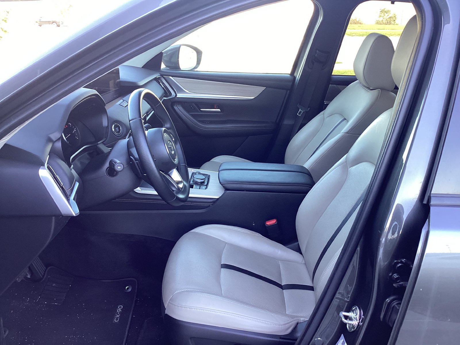 Used 2025 MAZDA CX-90 3.3 Turbo w/ Preferred Package AWD/4WD image 4