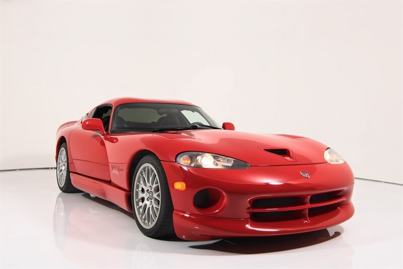 Used 2002 Dodge Viper GTS RWD image 2