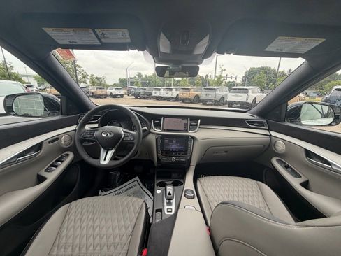 Used 2023 INFINITI QX50 Autograph AWD/4WD image 7