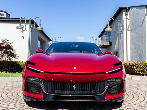 Used 2024 Ferrari Purosangue AWD/4WD image 11