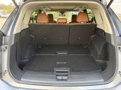 New 2026 Nissan Rogue Platinum w/ Platinum Premium Package image 11