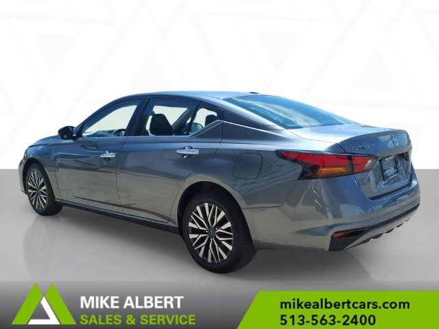Used 2023 Nissan Altima 2.5 SV AWD/4WD image 5