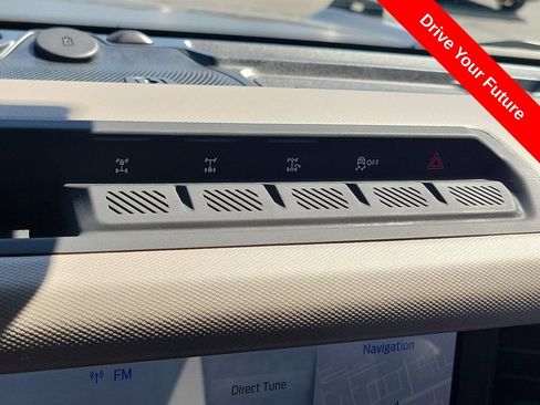Used 2023 Ford Bronco Wildtrak AWD/4WD image 12