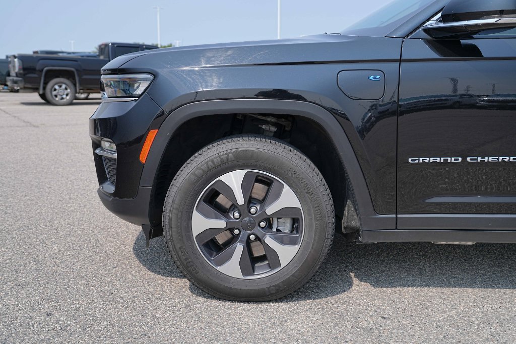 Used 2024 Jeep Grand Cherokee Limited 4xe AWD/4WD image 12