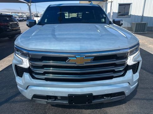 Used 2024 Chevrolet Silverado 1500 High Country image 2