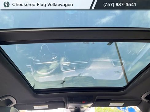Used 2023 Volkswagen Tiguan SE R-Line FWD image 28