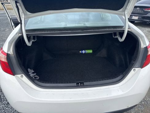 Used 2019 Toyota Corolla LE image 16