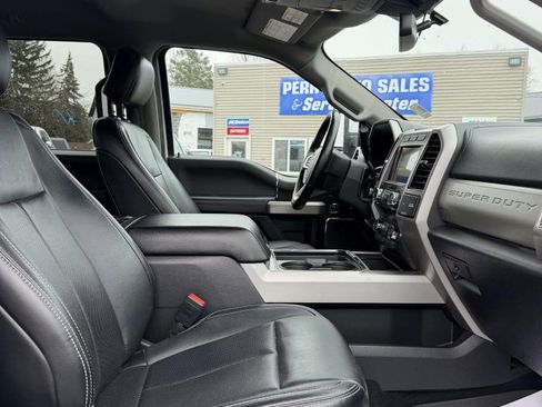 Used 2020 Ford F250 Lariat w/ Lariat Ultimate Package image 28