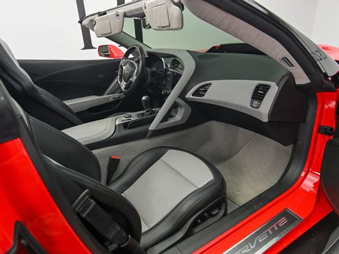 Used 2019 Chevrolet Corvette ZR1 RWD image 26