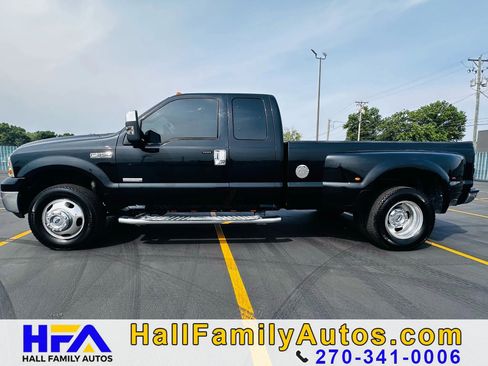 Used 2006 Ford F350 Lariat RWD image 2