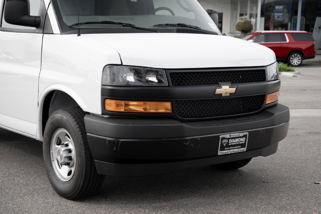 New 2025 Chevrolet Express 2500 w/ Driver Convenience Package RWD image 9