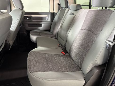 Used 2019 RAM 1500 Big Horn AWD/4WD image 12