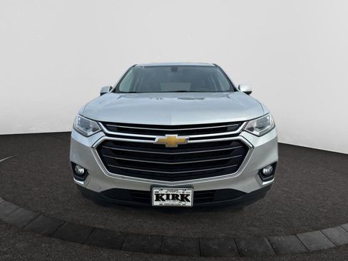 Used 2021 Chevrolet Traverse LT image 3