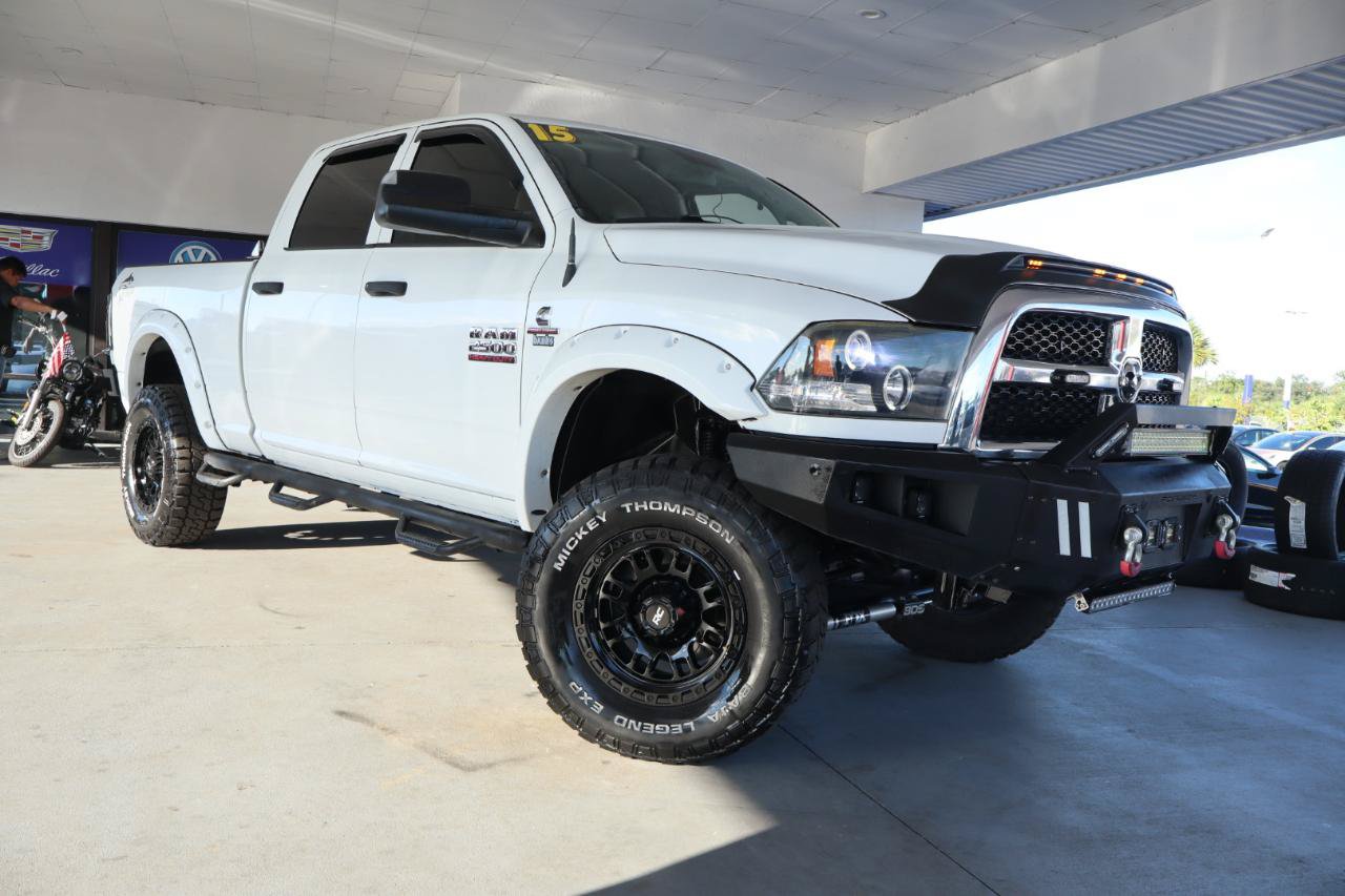 Used 2015 RAM 2500 Tradesman w/ Chrome Appearance Group AWD/4WD image 3