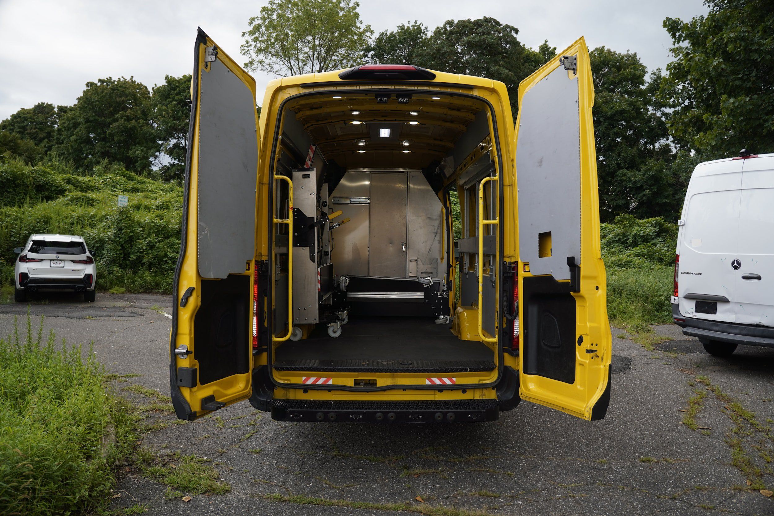 Used 2021 Ford Transit 250 148 High Roof Extended w/ Parcel Delivery Package RWD image 14