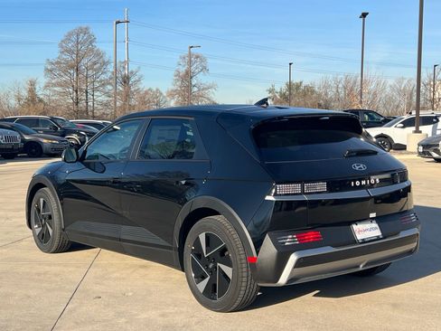 New 2026 Hyundai Ioniq 5 SEL image 9