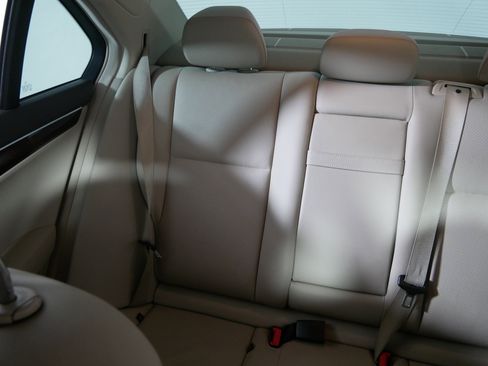 Used 2012 Mercedes-Benz C 300 4MATIC Sedan image 12