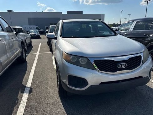 Used 2012 Kia Sorento FWD image 5