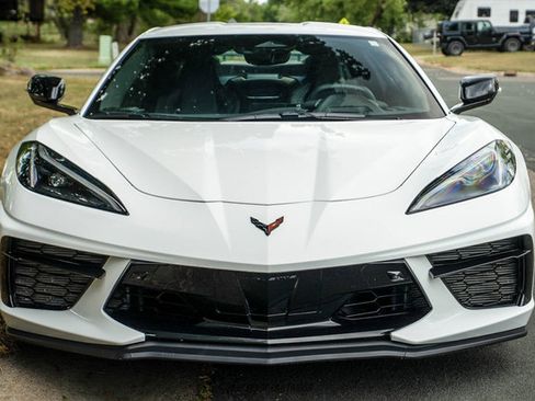 Used 2025 Chevrolet Corvette Stingray Preferred Cpe w/ Z51 Performance Package RWD image 11