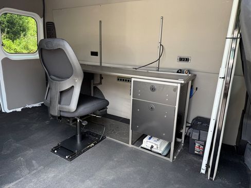 Used 2023 RAM ProMaster 1500 FWD image 4