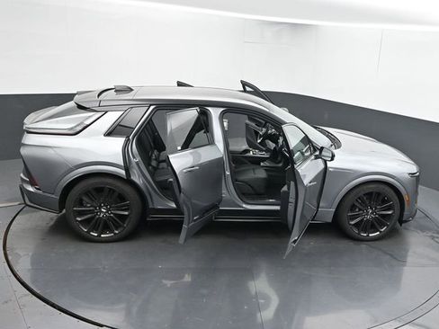 New 2026 Cadillac Lyriq V image 63