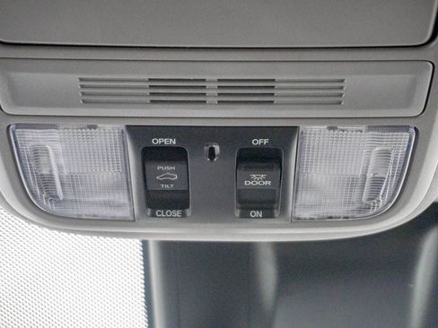 Used 2019 Honda Odyssey EX-L image 28