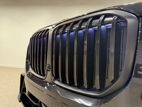 Used 2023 BMW X7 xDrive40i w/ Executive Package image 23