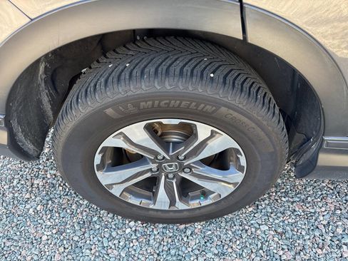 Used 2017 Honda CR-V LX image 16